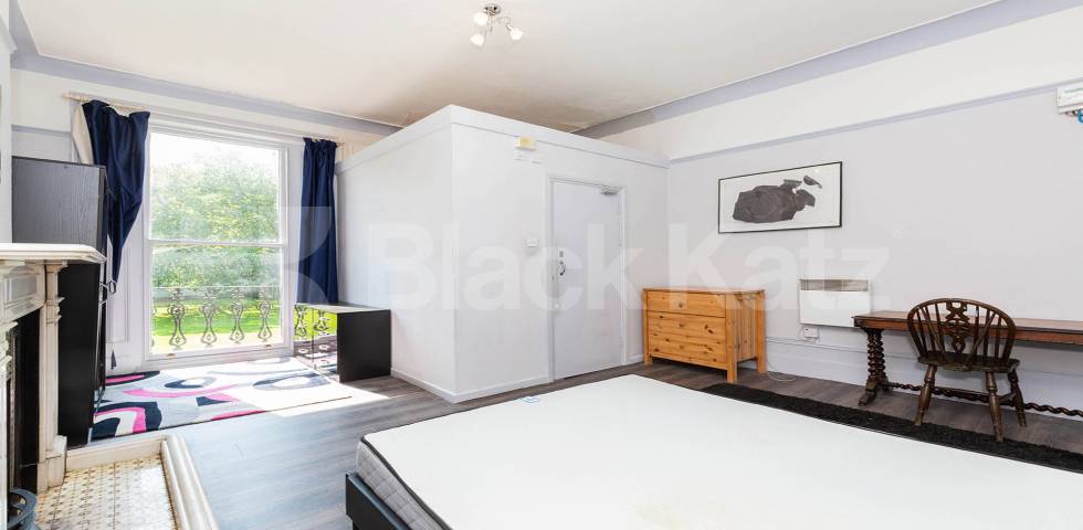 Spacious one bedroom set in a period conversion  Mercers Road, Tufnell Park